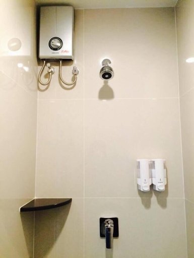 Bathroom 5, Leosor Hotel, Muang Nakhon Ratchasima