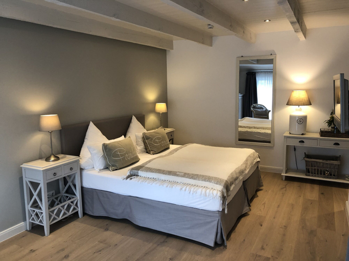 Bedroom 3, Hotel Leegerpark, Aurich