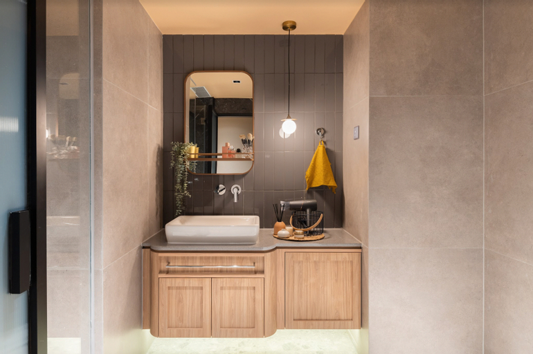 Bathroom 19
