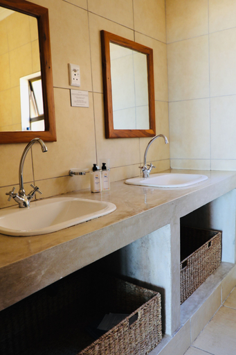 Bathroom, Vista do Mar, Jangamo