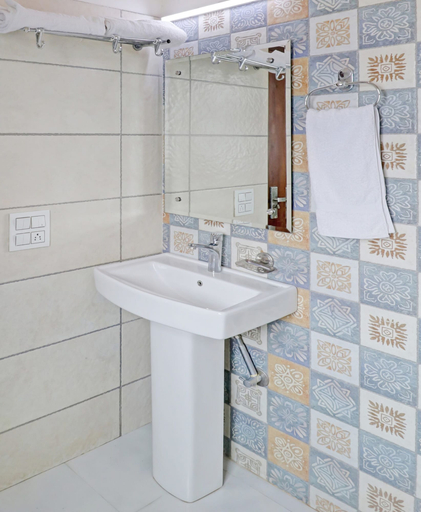 Bathroom 4, Treebo Magnum Chandigarh, Sahibzada Ajit Singh Nagar