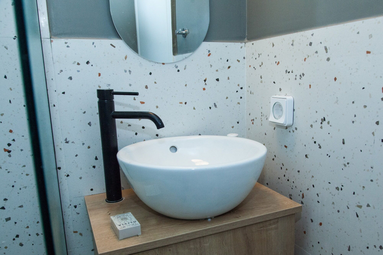 Bathroom 3, Amazing apt in Likavitos with view, Attica