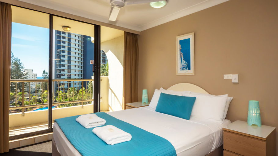 Bedroom 3, Aristocrat Apartments, Gold Coast