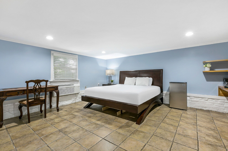 Bedroom 3, Canal Express Rooms, Orleans