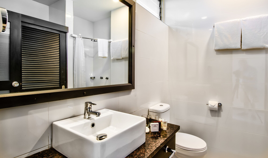 Bathroom 4, Tanoa Rakiraki Hotel, Ra