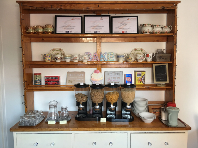 Food & Drinks, Whiteways Hotel, Lincolnshire