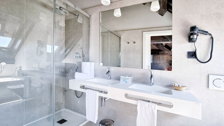 Bathroom 4, Hotel Sant Agustí, Barcelona