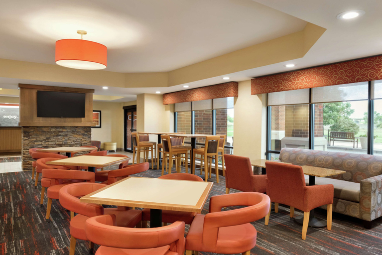 Food & Drinks 4, Hampton Inn West Des Moines Lake Drive, Dallas