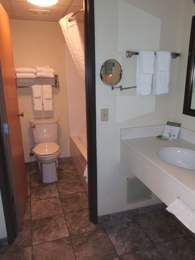 Bathroom 4, AmericInn by Wyndham Red Wing, Goodhue