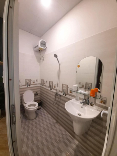 Bathroom, Nghi An House, Đà Lạt