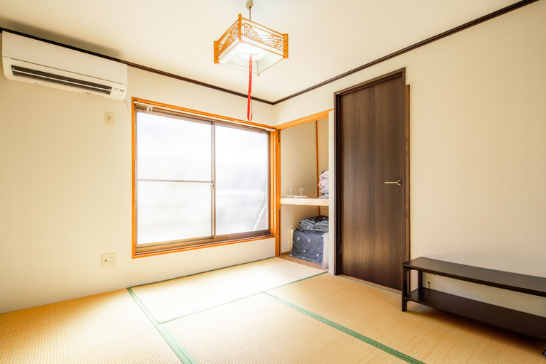 Others 4, Sakuragawa no Waho House, Osaka