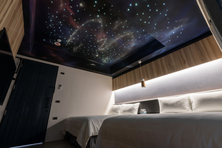 Bedroom 3, Grange Inn, Taitung