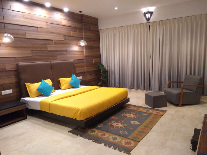 Bedroom 4, Marvel Arco, Pune