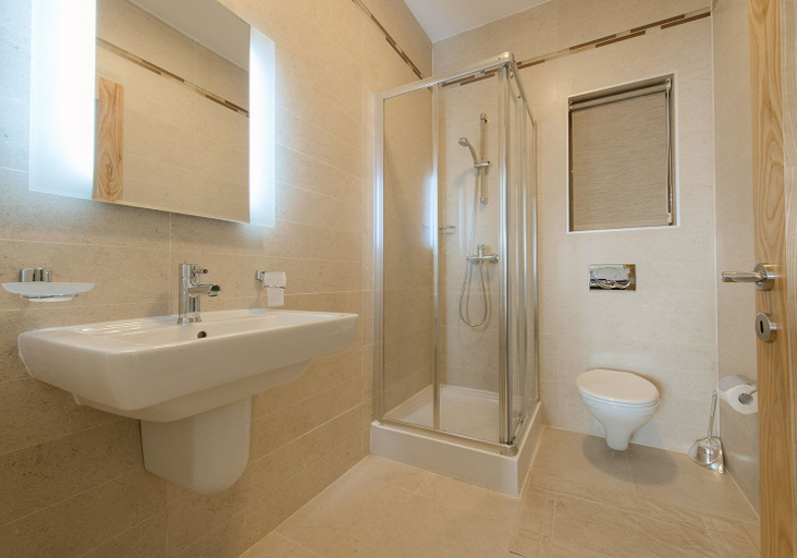 Bathroom 4, Seafront Luxury Apartment Incl Pool