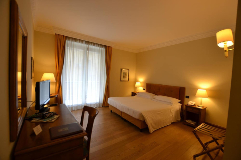 Bedroom 3, Katane Palace Hotel, Catania