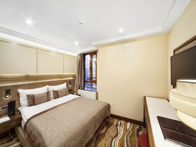 Bedroom 3, Grand Hotel De Pera, Beyoğlu