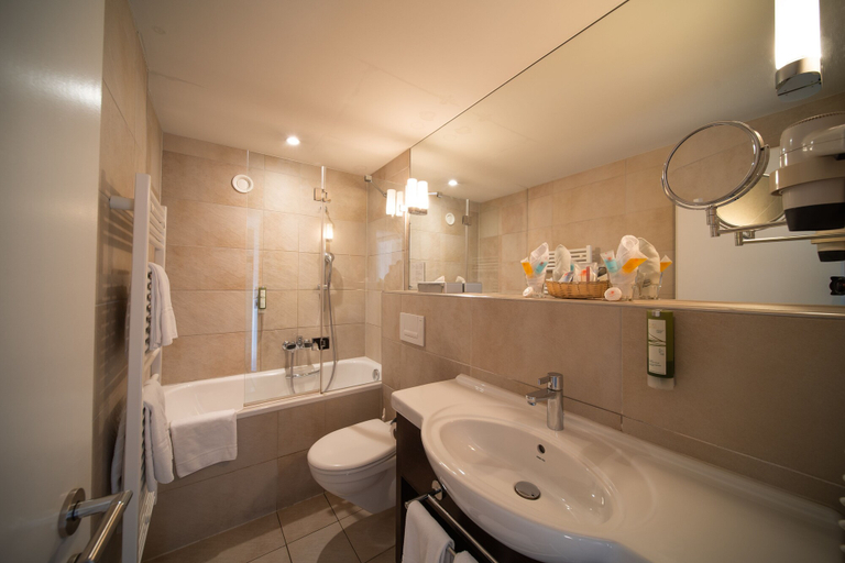 Bathroom 5, Hotel Krebs Interlaken, Interlaken