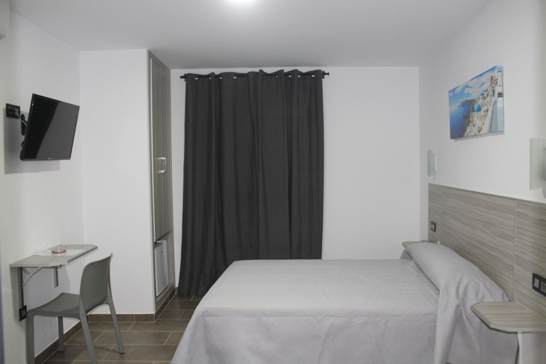 Bedroom 4, Hostal Maria Jose, Cádiz