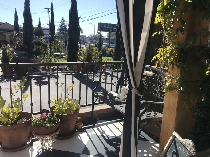 Others 5, Chardonnay Lodge, Napa