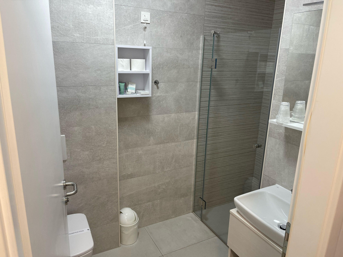 Bathroom 3, Hotel Magdalena, Zagreb