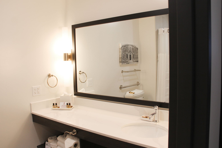 Bathroom 5, Best Western Plus Morden, Division No. 3