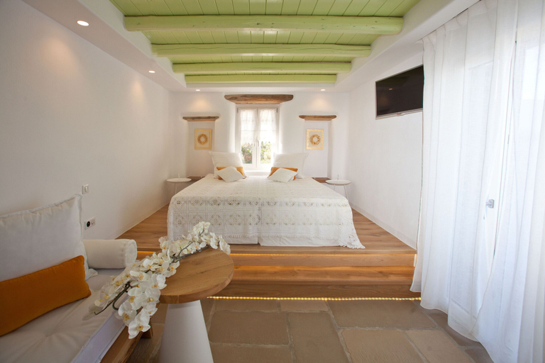 Bedroom 4, Golden Sun Hotel, South Aegean