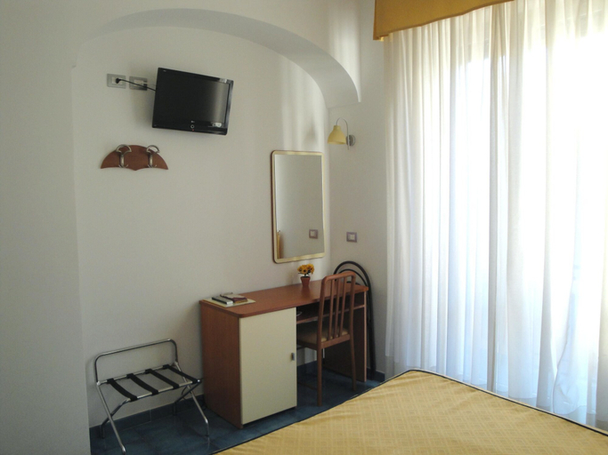 Bedroom 3, Meublè Casa Mannini, Salerno