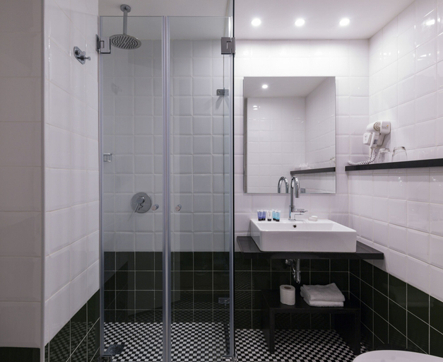 Bathroom 5, Hotel 75 by Prima Hotels