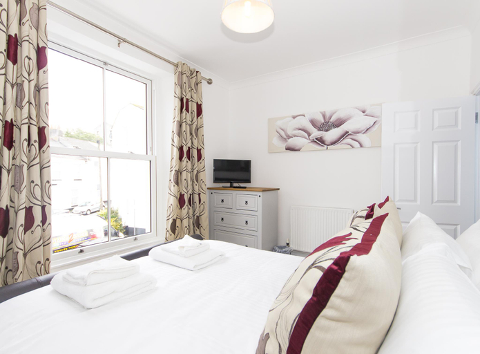 Bedroom 2, 2 Bed- Nelson by Pureserviced, Plymouth