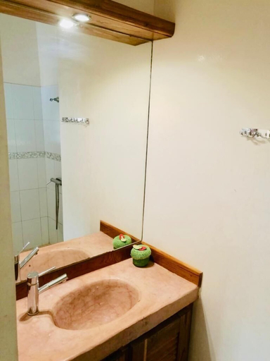 Bathroom 4, Villa Elodie, Mbour