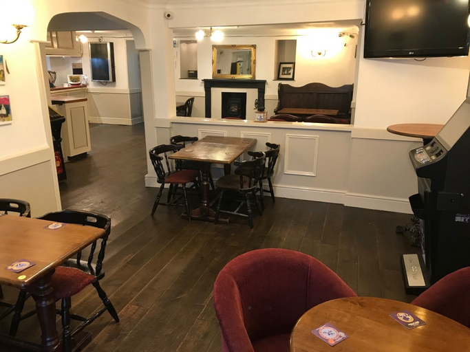 Others 4, The Crown Hotel, Gwynedd