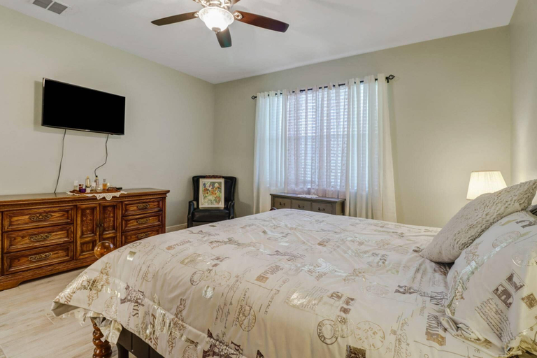 Bedroom 5, 2291 Granby Dr, Lee