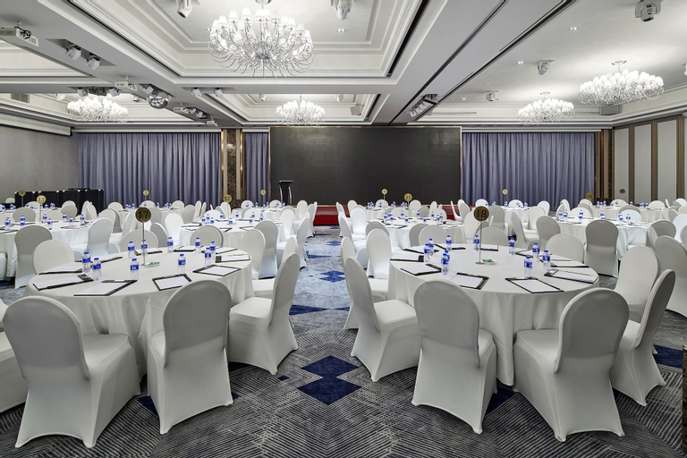 Business Facilities 13