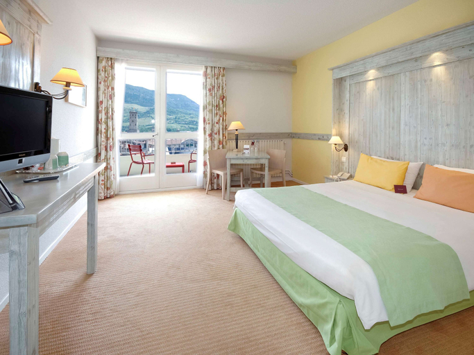 Bedroom 3, Mercure Millau Hotel, Aveyron