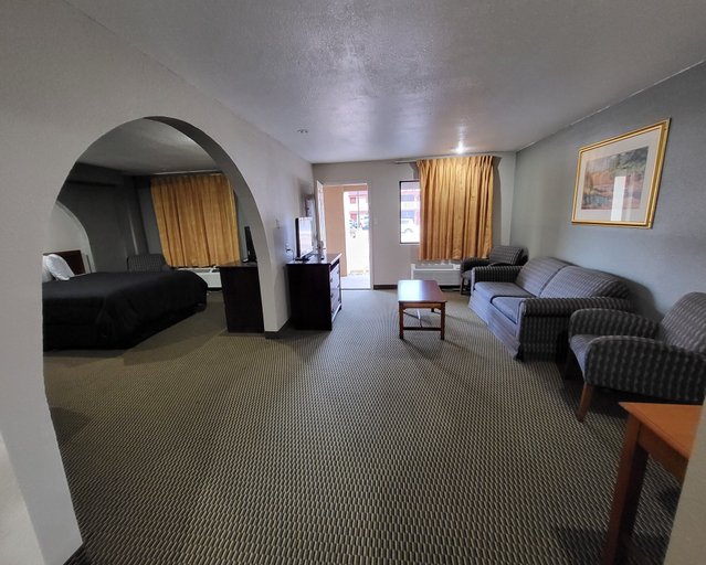 Bedroom 4, Hallmark Inn and Suites, Bexar