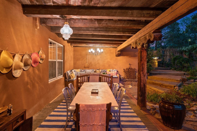 Food & Drinks 4, Cinco Chimineas - Indoor Pool, Walk to Canyon Rd, Authentic Historic Santa Fe, Santa Fe