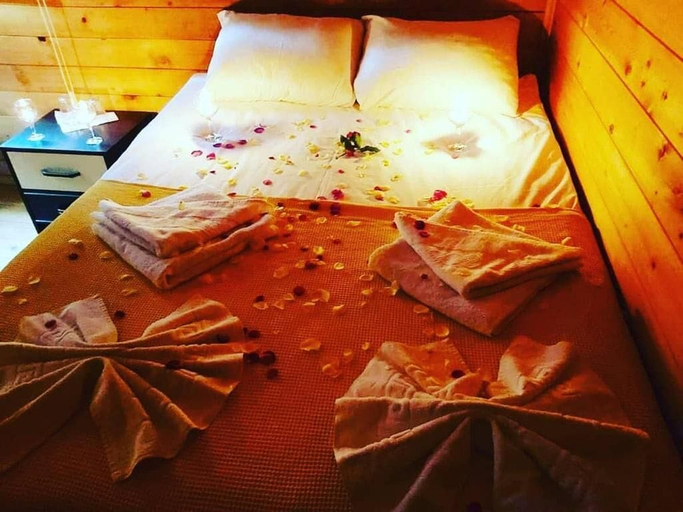 Bedroom 4, Marina Hotel, Merkez