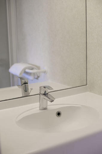 Bathroom 4, Mape Hotel, Loiret