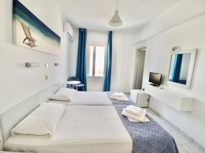 Bedroom 5, King A, Ionian Islands