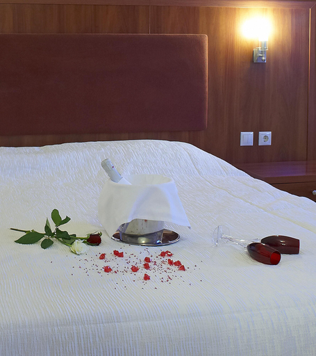 Bedroom 3, Parnis Palace Hotel Suites, Attica