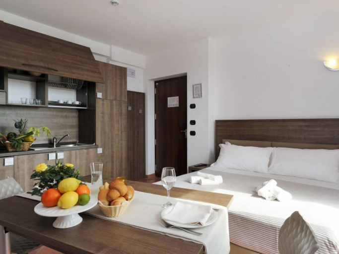 Room 5, Loano Apartments - by Mamberto S.r.l., Savona