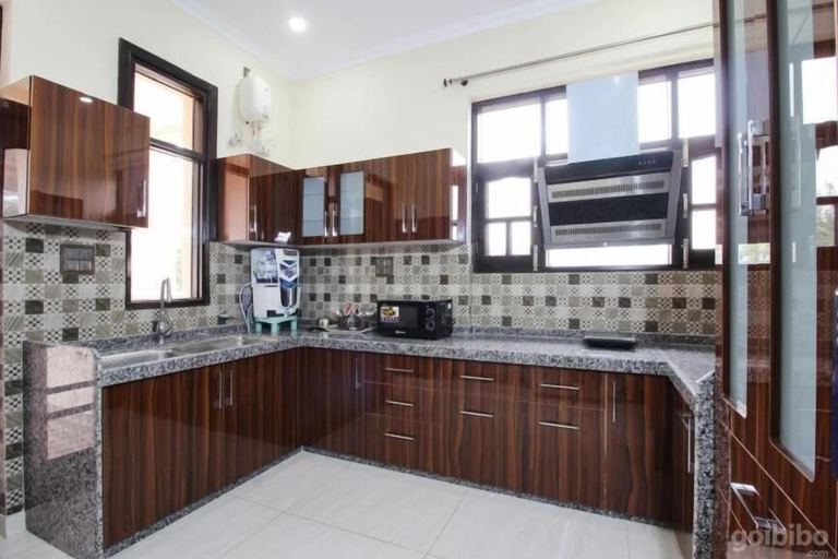 Others 5, Touristen Holiday Home, Kangra