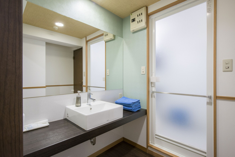 Bathroom 3, Sejour Fujita, Hiroshima