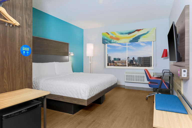 Bedroom 4, Tru by Hilton Dallas Downtown Market Center, Dallas