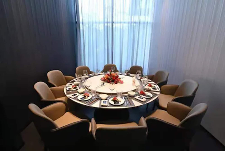Dining Room 17