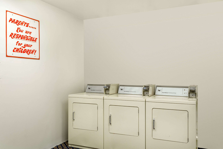 Others 5, Days Inn by Wyndham Delta, Millard