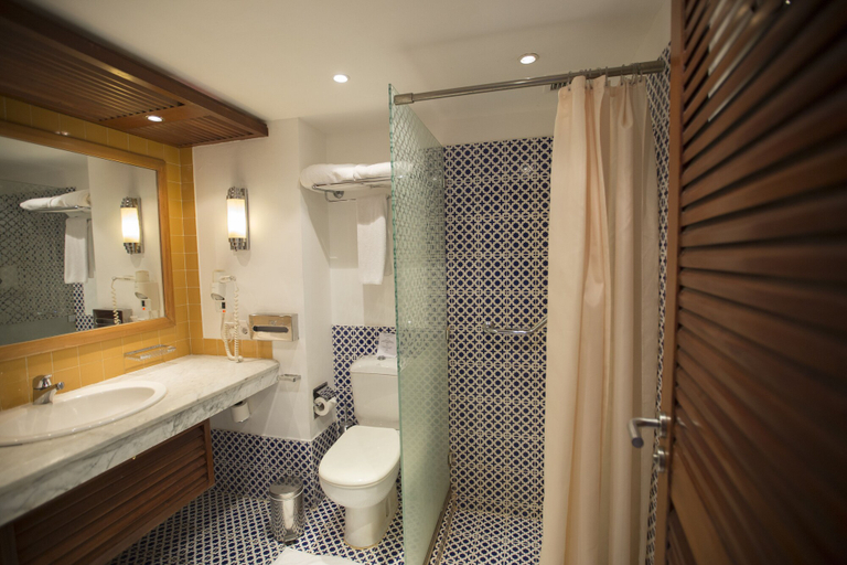Bathroom 5, Lido Sharm Hotel Naama Bay, Sharm el-Sheikh