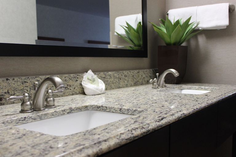 Bathroom 4, Moab Valley Inn, Grand