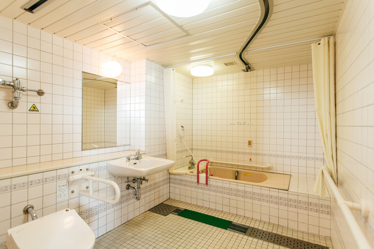Bathroom 3, KAMENOI HOTEL KUMANO TANABE, Kyōtanabe