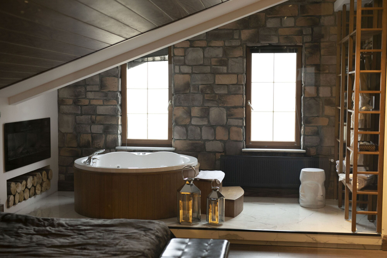 Room 5, Snow Bloom Uludag, Kestel